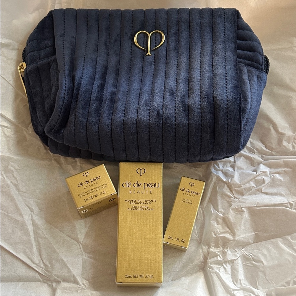 Brand New Cle de Peau travel set